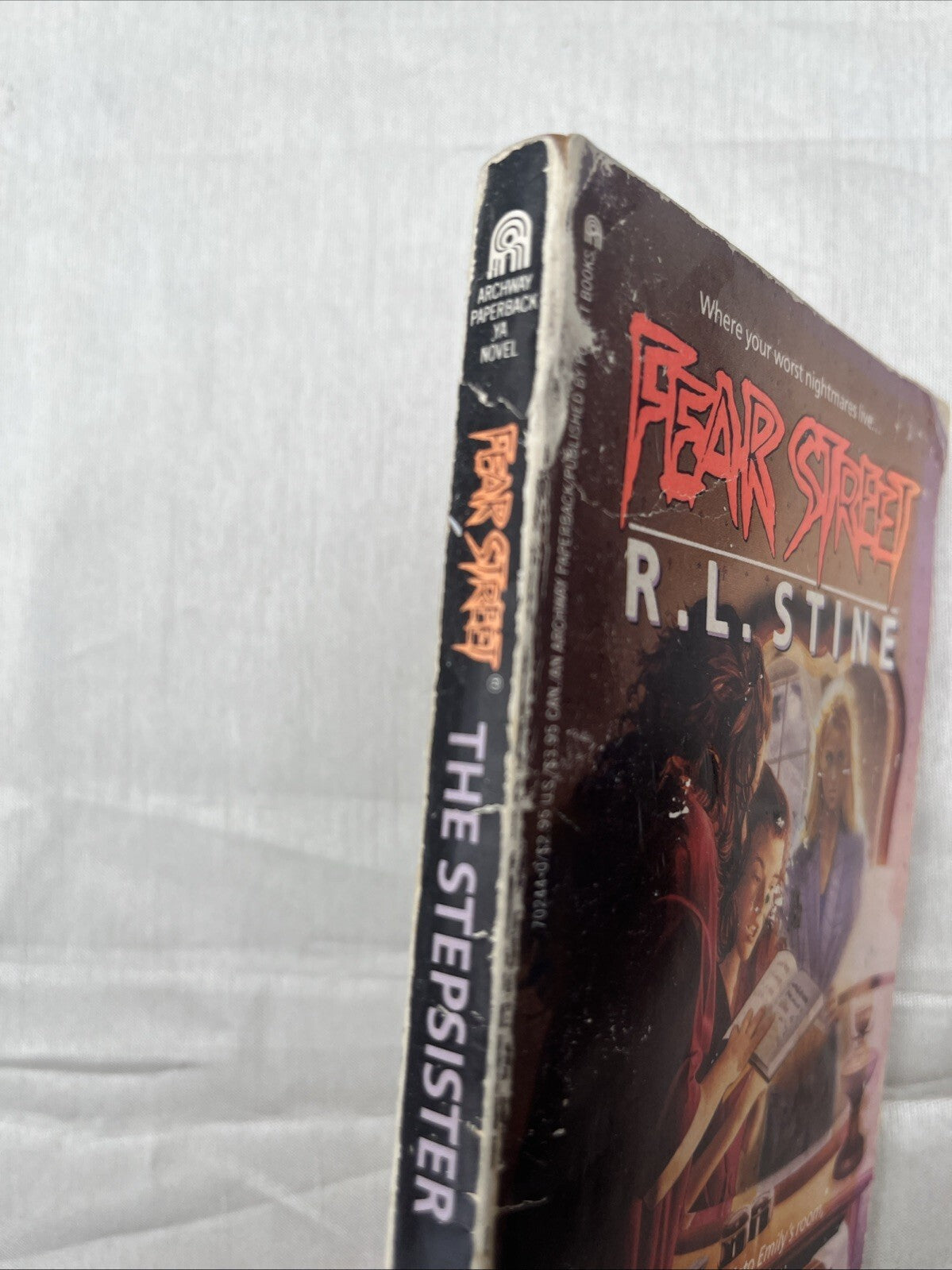 R.L. Stine Fear Street The Stepsister book vintage series 1st edition 1990