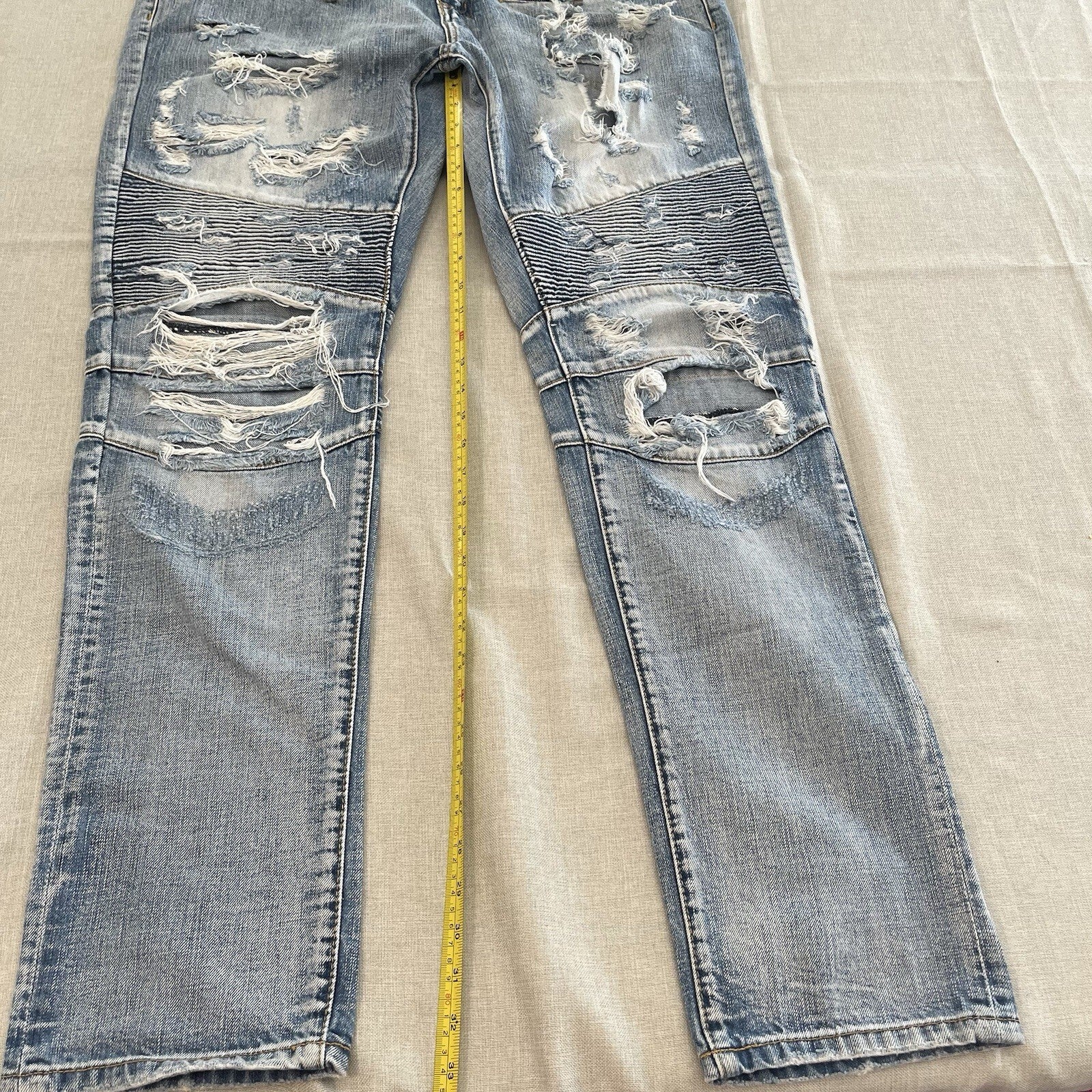 Mens Decibel Jeans 40/34 . Fashionably ripped in extra pockets