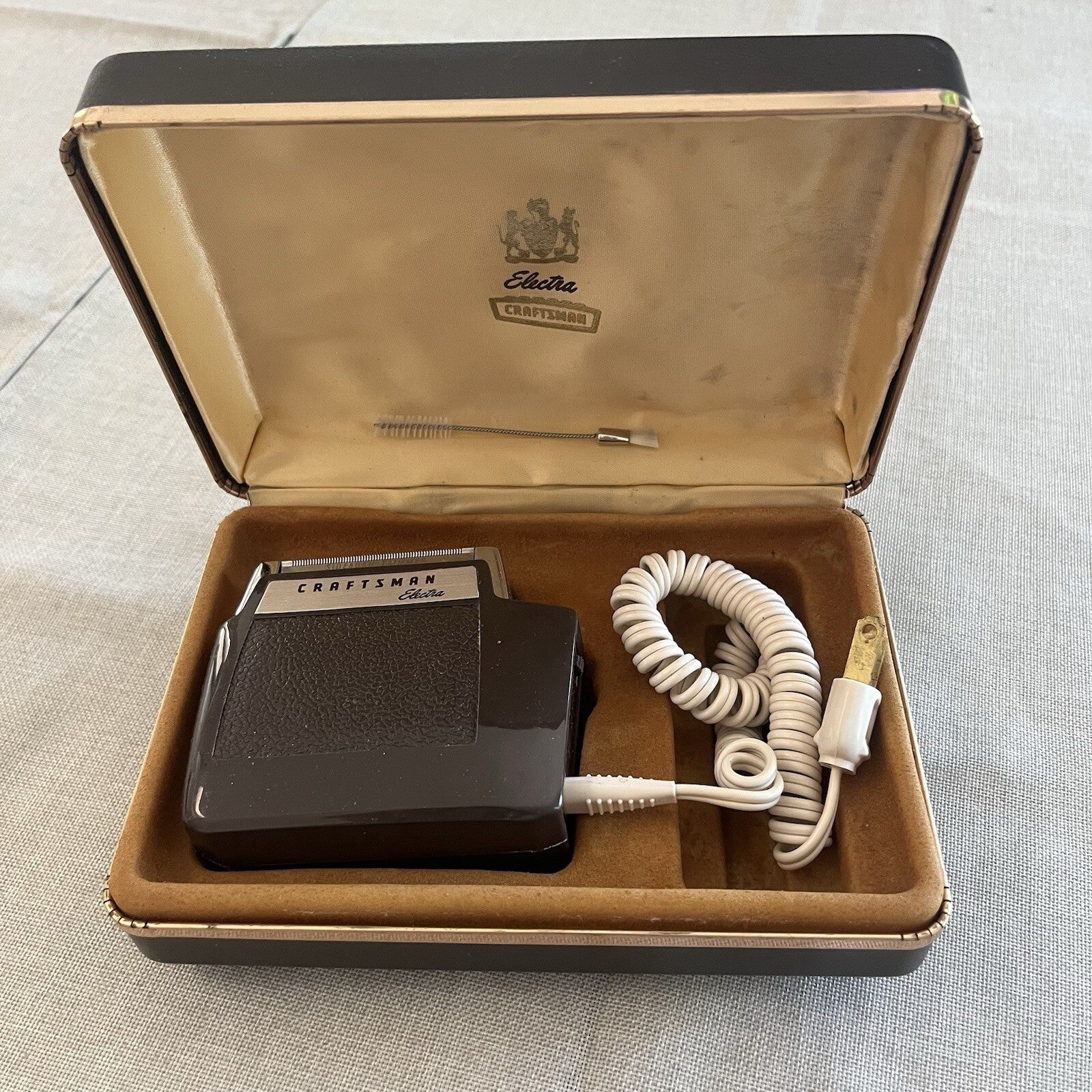 Vintage Craftsman Electra Electric Shaver with Carrying Case Still Runs