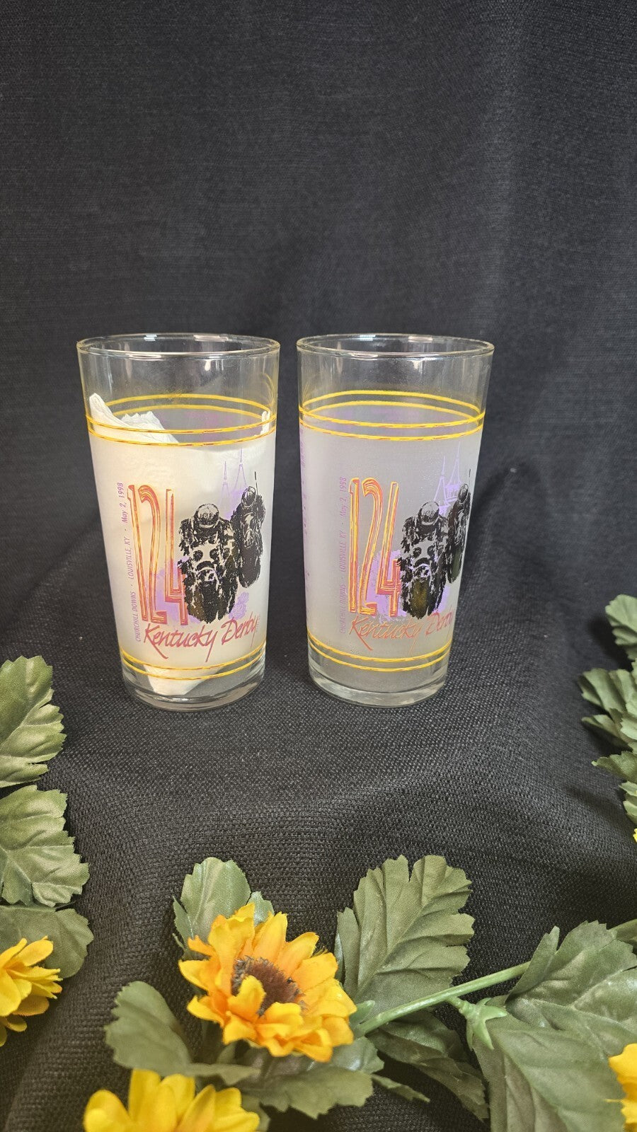 1998 Kentucky Derby 124th Churchill Downs Louisville Official Glass May 2, 1998