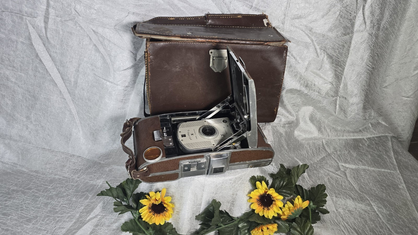 Vintage (Parts) Polaroid Model 95 Land Camera - Parts