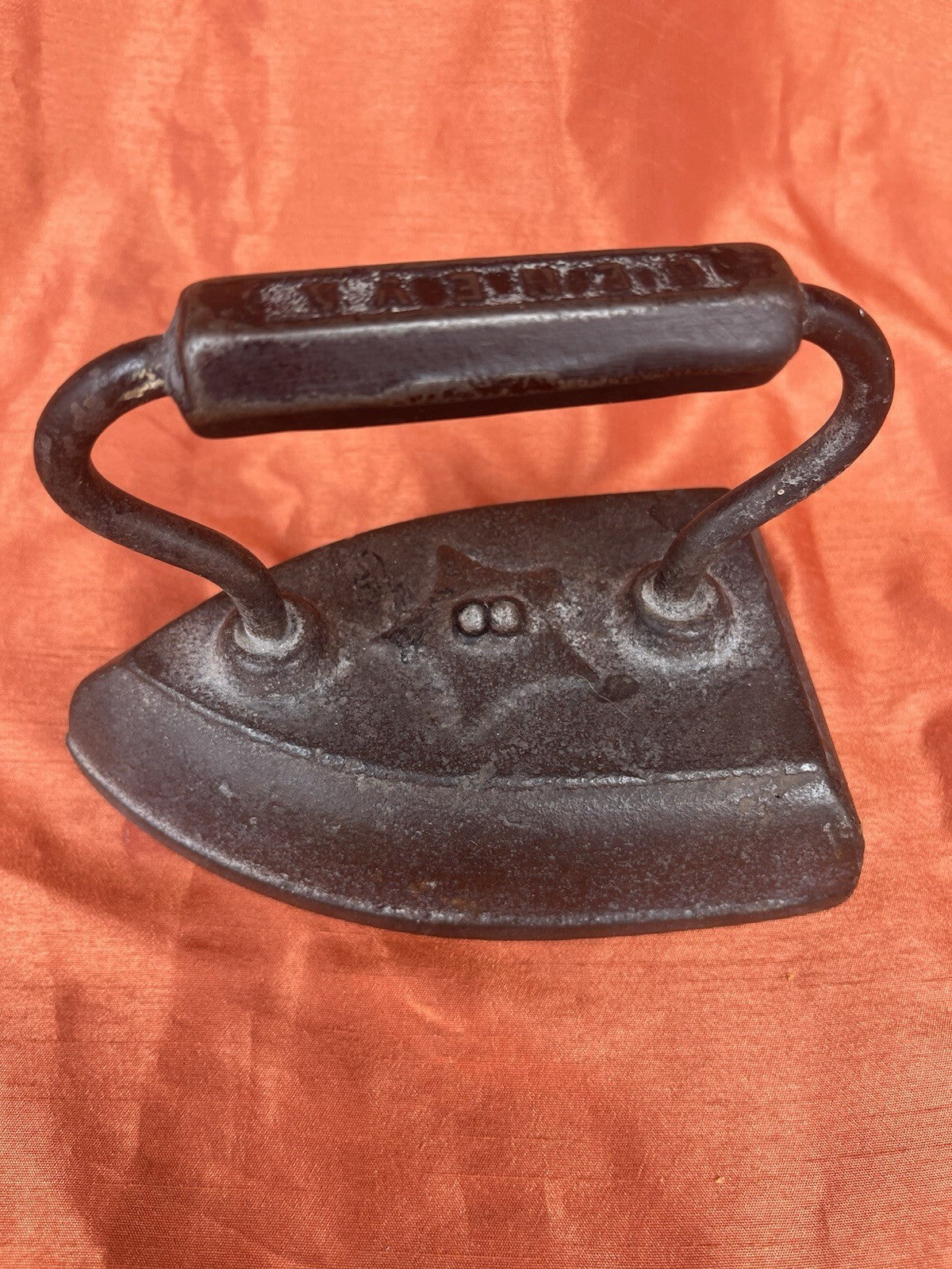 Vintage Cast Iron - GENEVA, ILL.  Star No. 8- Iron