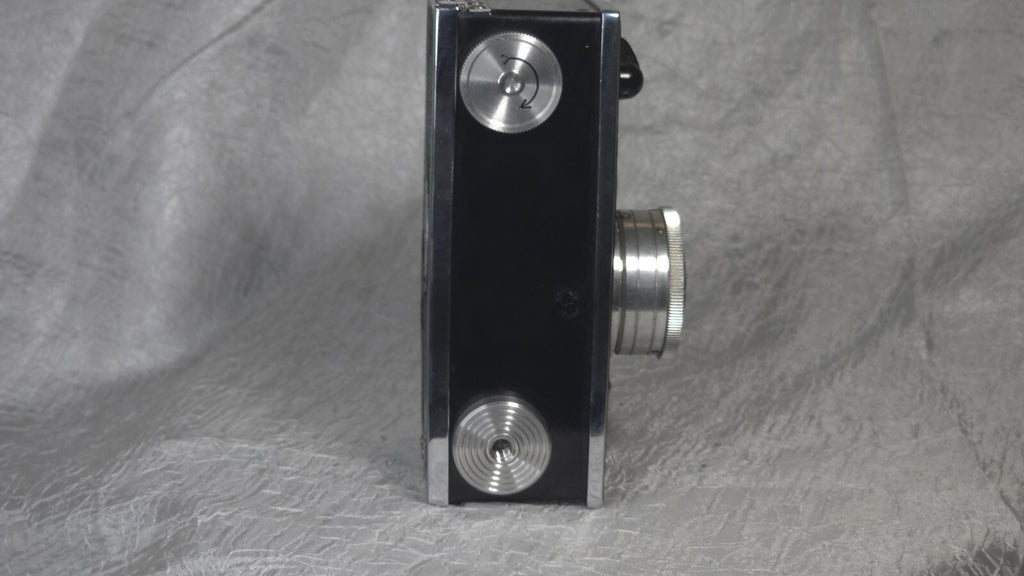 Vintage Aurgus 35mm Camera With Original Leather Case