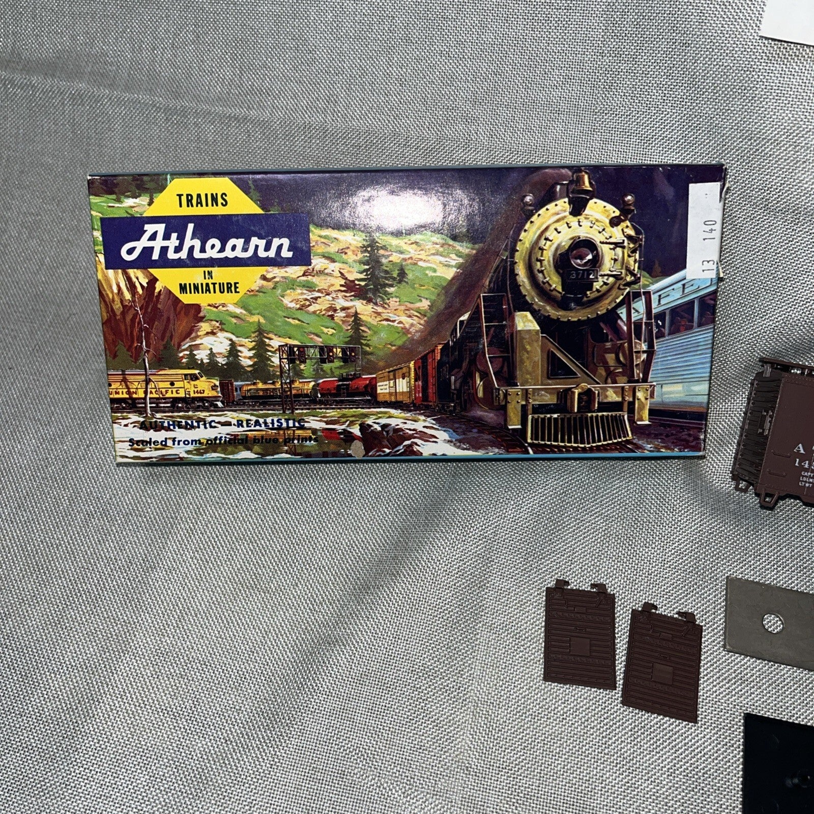 HO scale ATHEARN 5014  ATSF SANTA FE 40' Box Car #145385