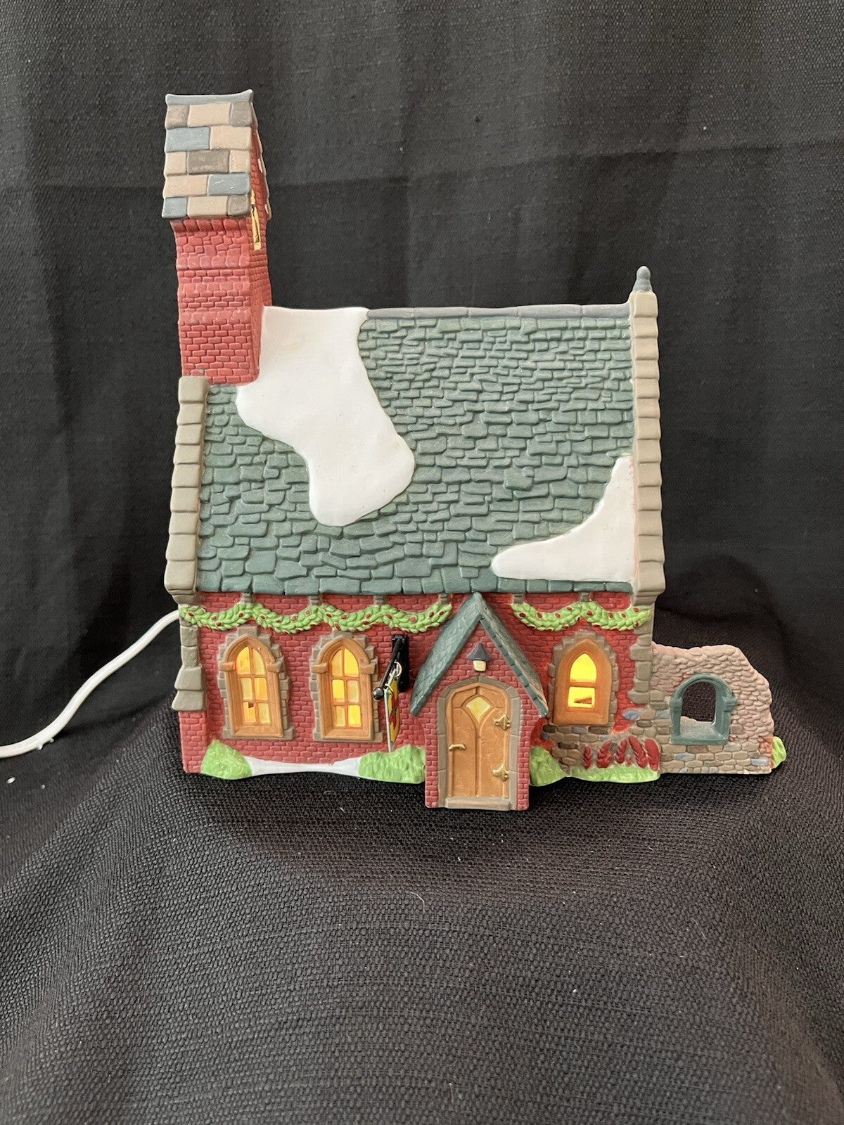 Department 56 Dickens Village Series, DUDDEN CROSS CHURCH, 5834-3